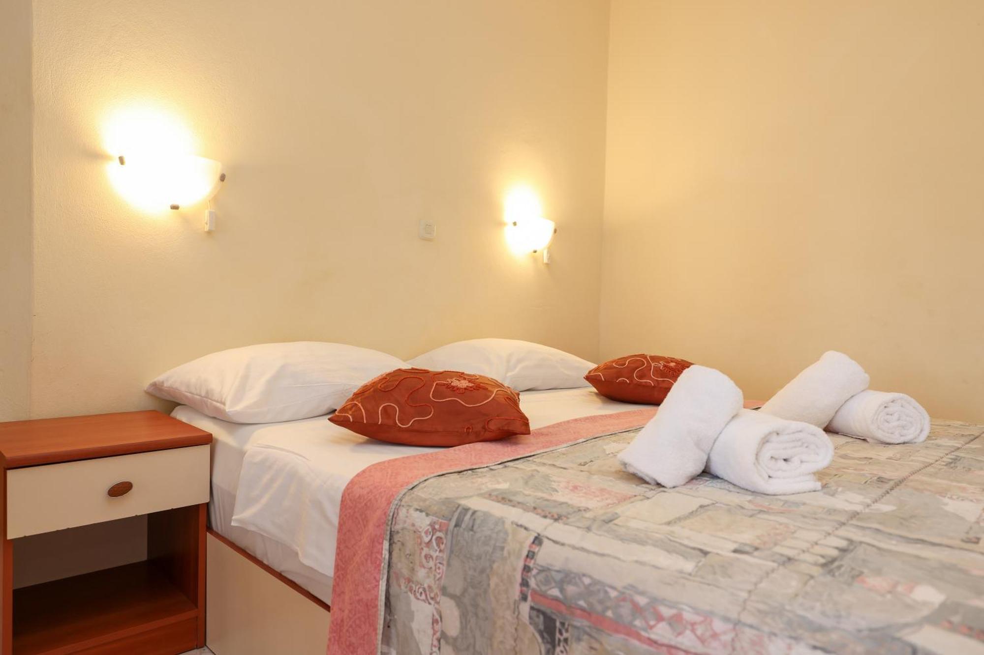 Beachfront Apartments Jermen Sukošan 외부 사진