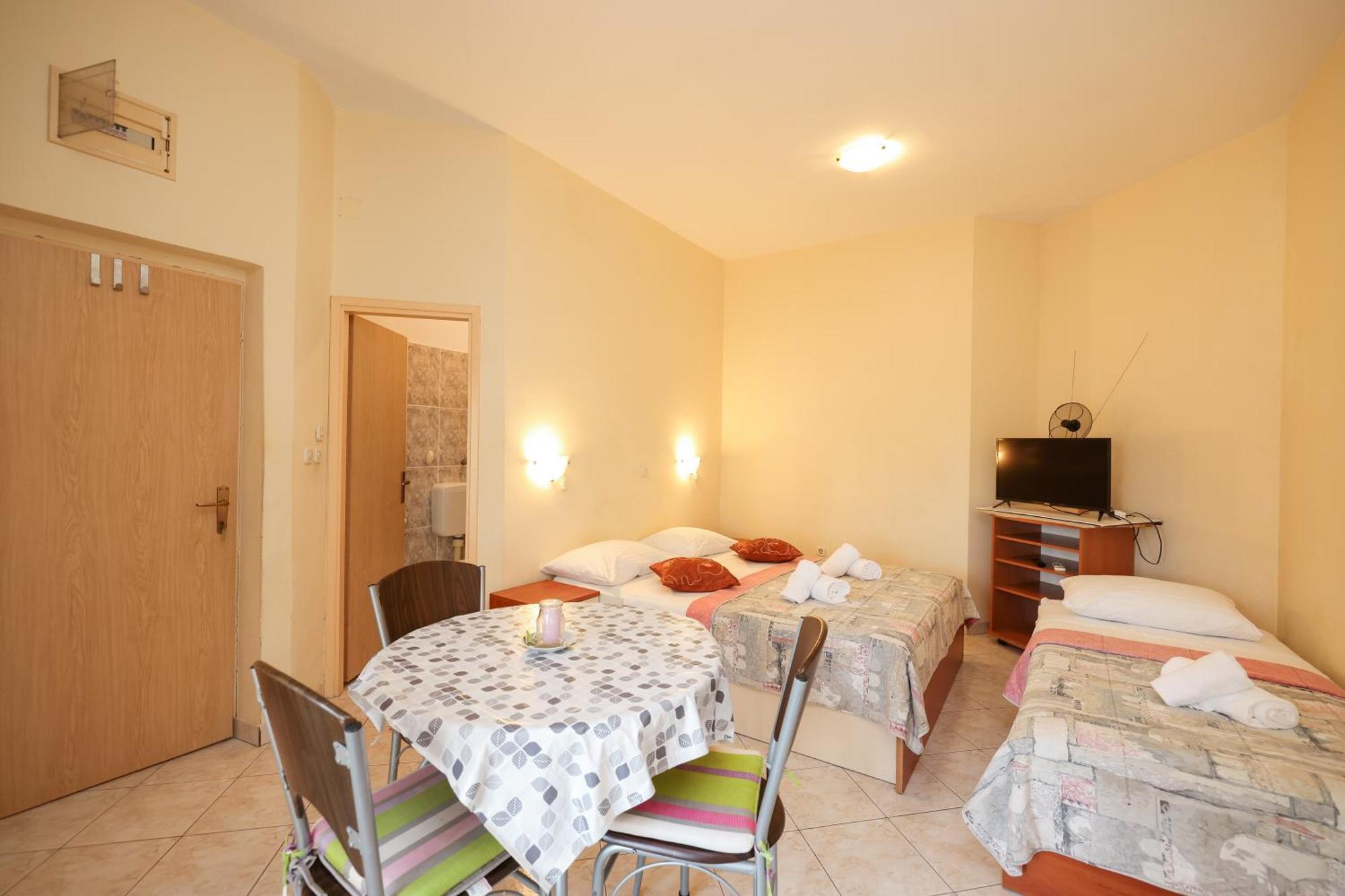 Beachfront Apartments Jermen Sukošan 외부 사진